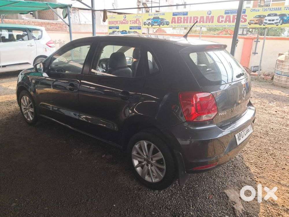 Volkswagen Polo Highline 1.6l Petrol, 2015, Petrol