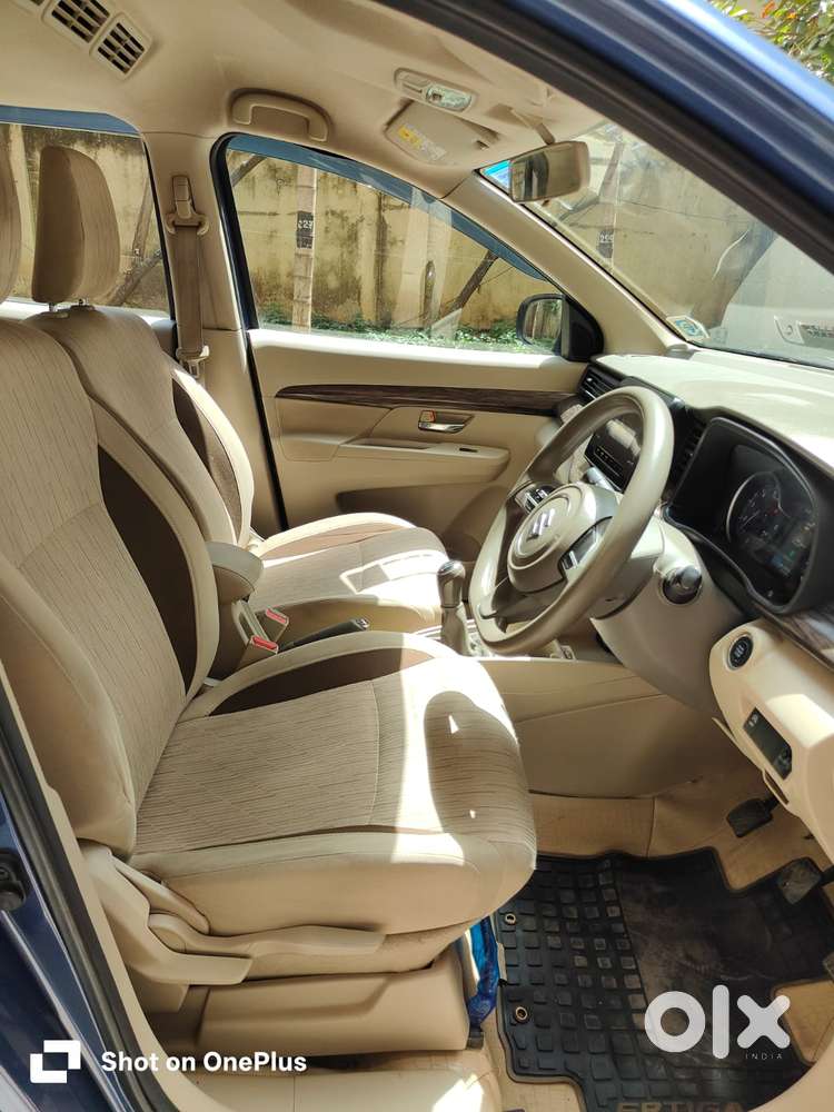 Maruti Suzuki Ertiga Zxi At, 2022, Petrol