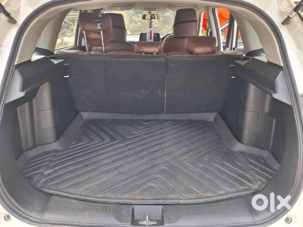 Toyota Urban Cruiser 2024 Hyryder Drive