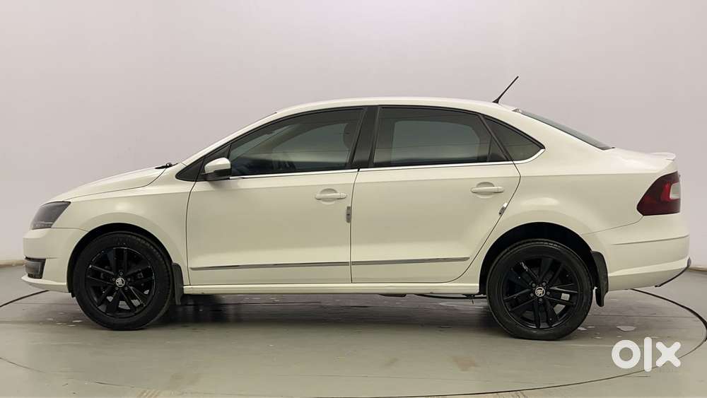 Skoda Rapid 1.0 Style At, 2021, Petrol