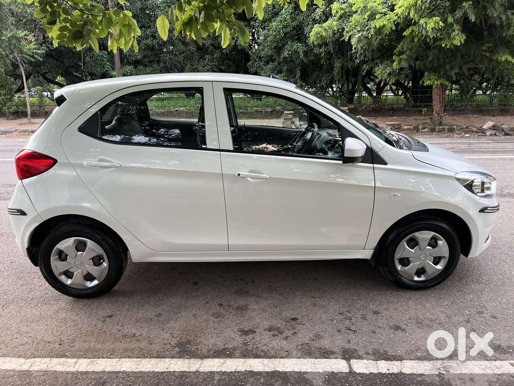 Tata Tiago 1.2 Revotron Xt (o), 2019, Petrol