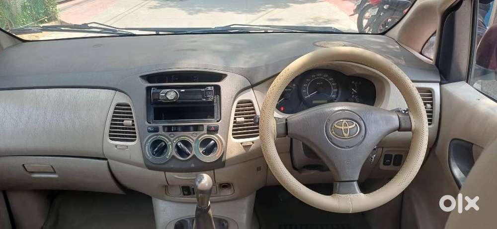 Toyota Innova 2.5 G (diesel) 8 Seater, 2006, Diesel