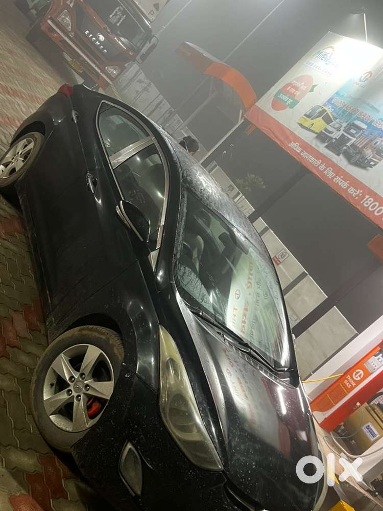 Hyundai Elantra Petrol 2014