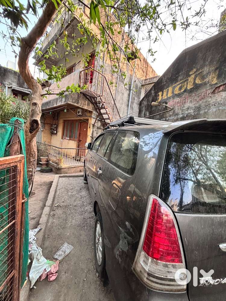 Toyota Innova 2013 Diesel 185000 Km Driven