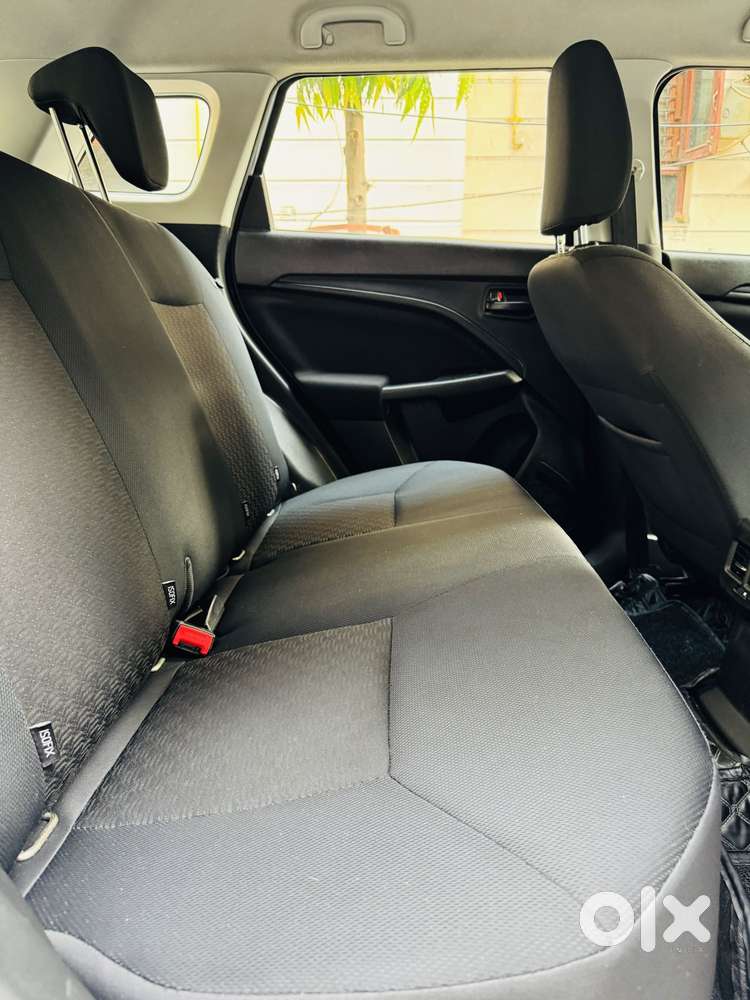 Maruti Suzuki Brezza 1.5 Vxi Smart Hybrid, 2023, Petrol