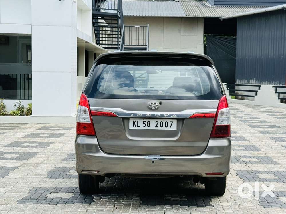 Toyota Innova 2004-2011 2.5 G (diesel) 8 Seater Bs Iv, 2006, Diesel