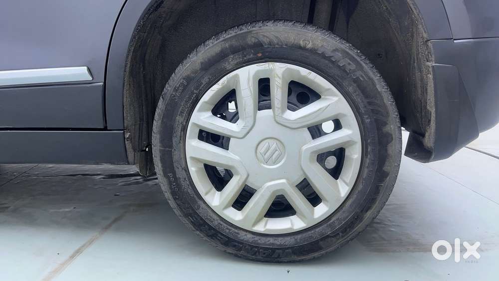 Maruti Suzuki Vitara Brezza 1.5 Vxi At, 2021, Petrol