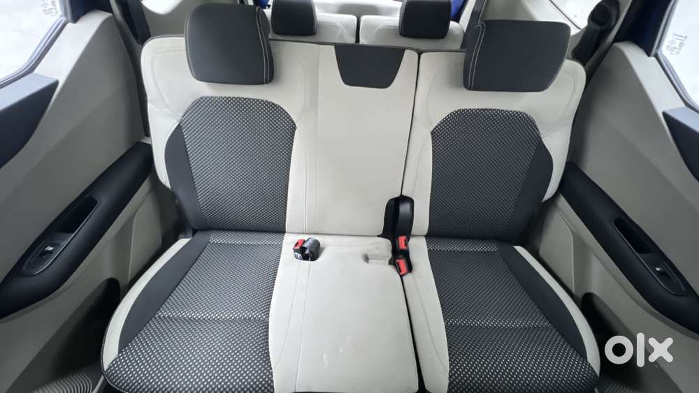 Renault Triber Rxz Easy-r Amt, 2021, Petrol