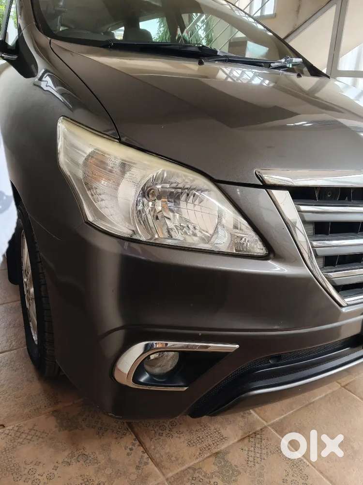 Toyota Innova Diesel Manual 2014 3rd Owner