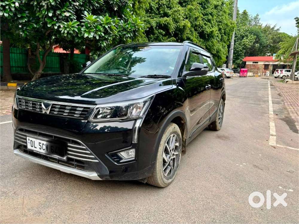 Mahindra Xuv300 W8, 2023, Petrol