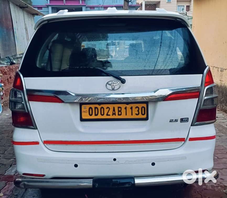Toyota Innova 2.5 G (diesel) 8 Seater Bs Iv, 2016, Diesel