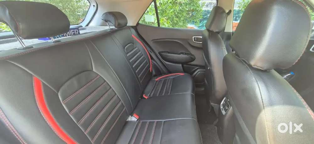 Hyundai Venue 2021 Diesel Well Maintained