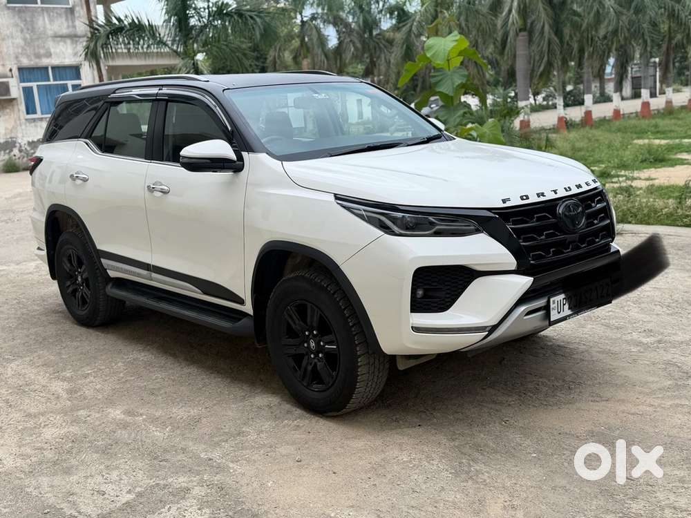 Toyota Fortuner Leader Edition 2025