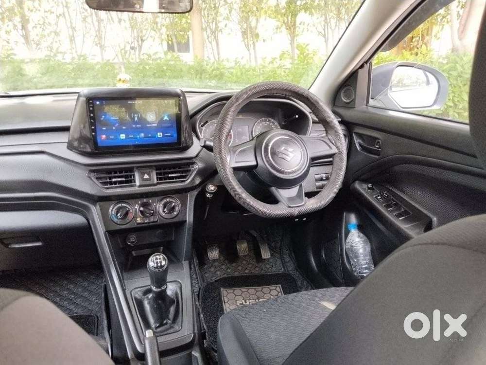 Maruti Suzuki Brezza 1.5 Lxi Smart Hybrid, 2025, Petrol
