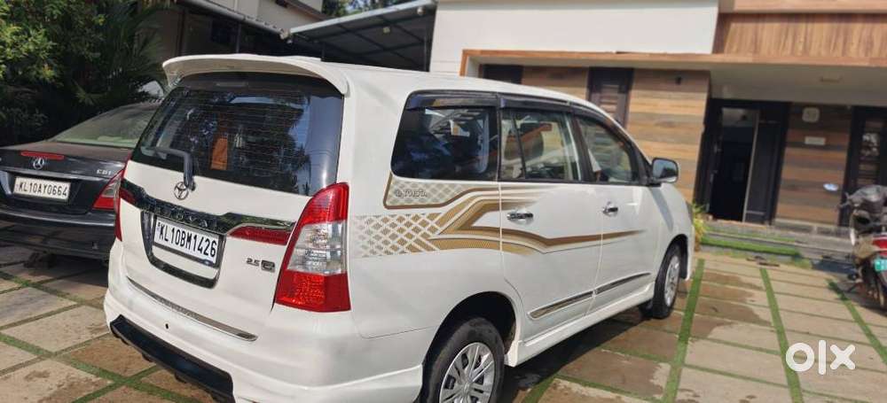 Toyota Innova 2.5 G (diesel) 8 Seater, 2012, Diesel