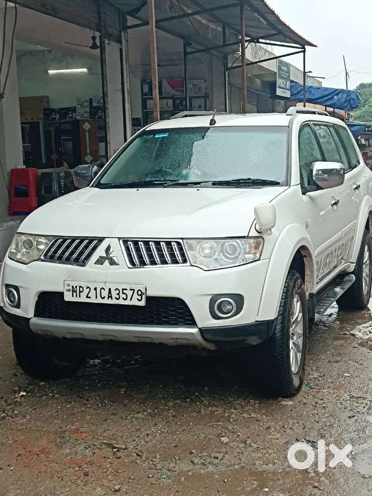 Mitsubishi Pajero Sport 2012