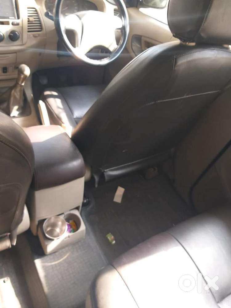 Toyota Innova 2012 Diesel Well Maintained