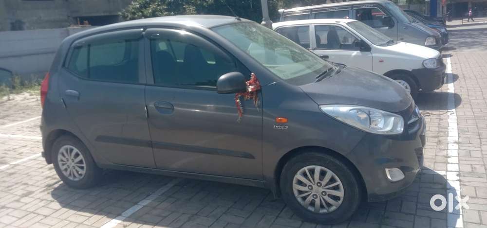 Hyundai I10 Sportz, 2015, Petrol