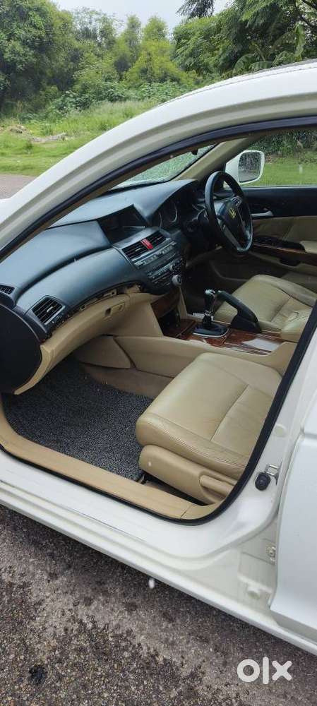 Honda Accord 2.4 Manual, 2012, Petrol
