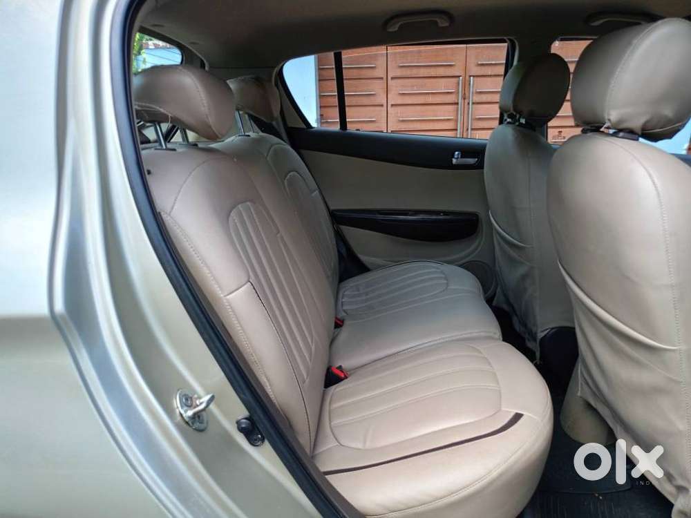 Hyundai I20 2009-2011 Asta, 2010, Petrol
