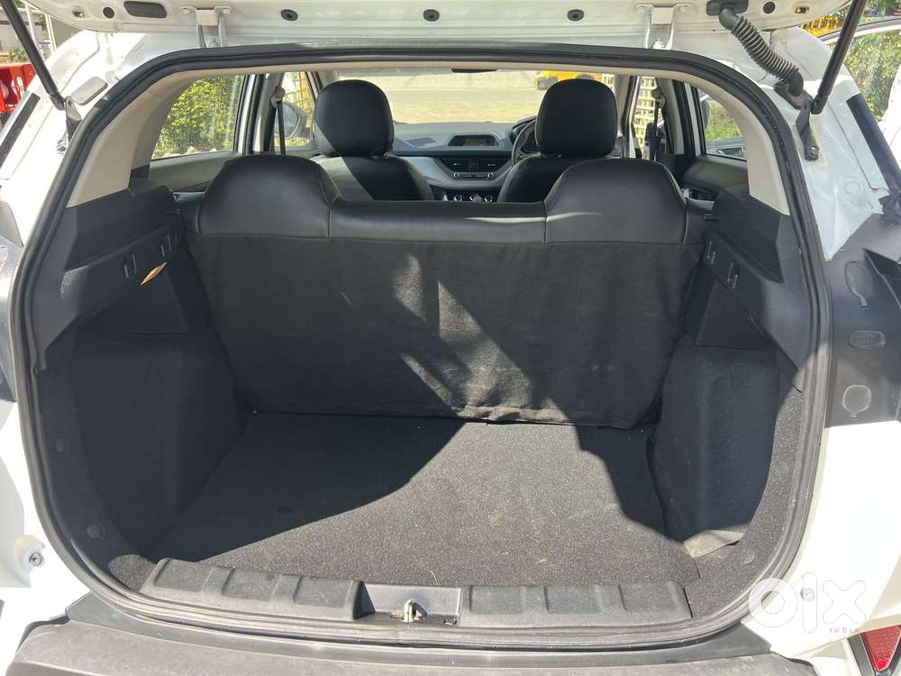 Tata Nexon 1.2 Revotron Xma Amt (s), 2022, Diesel