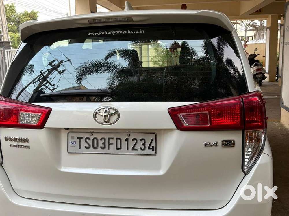 Toyota Innova Crysta 2021
