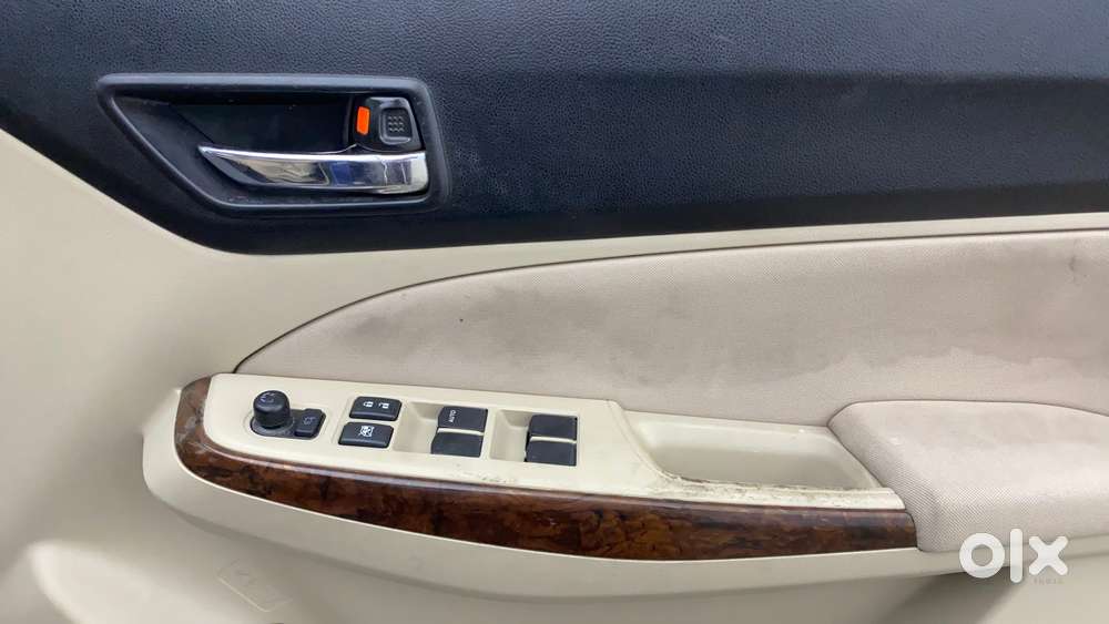 Maruti Suzuki Swift Dzire Zxi + Amt, 2018, Petrol