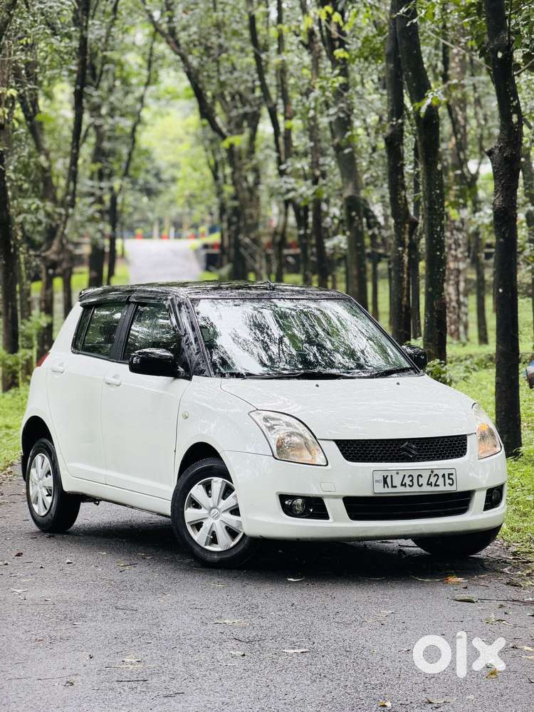Maruti Suzuki Swift Vxi Optional, 2011, Petrol