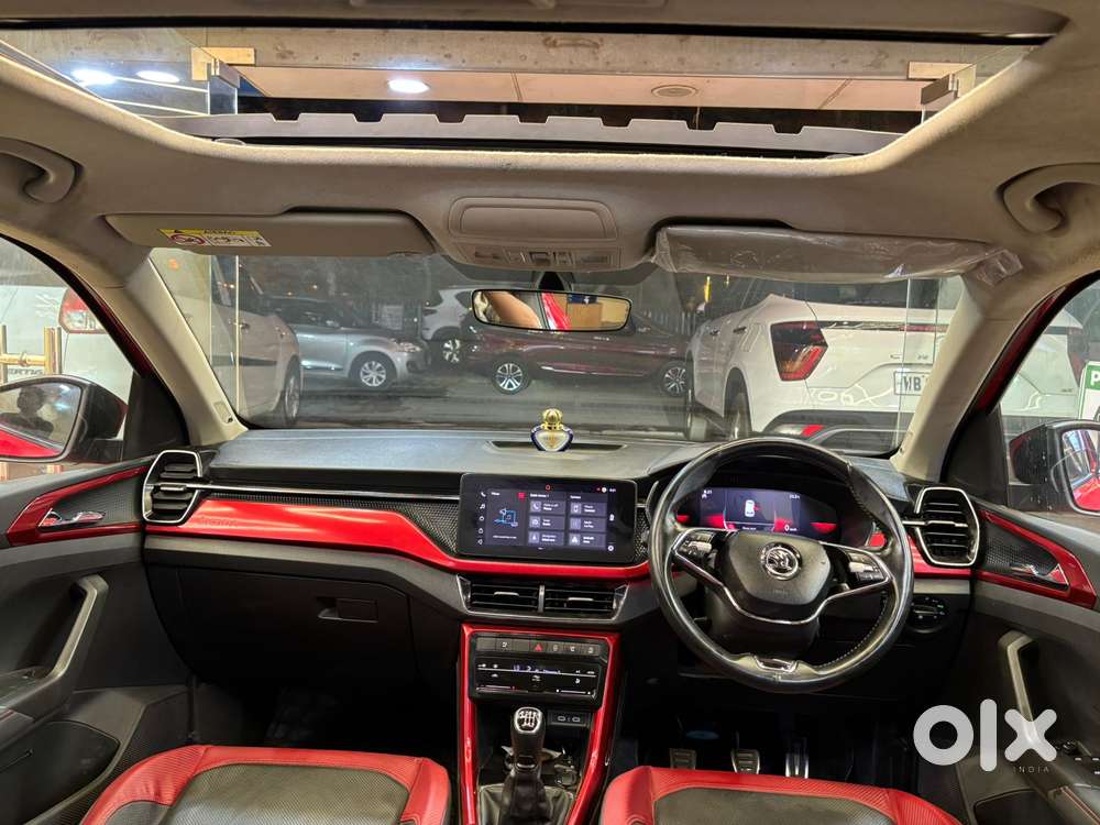 Skoda Kushaq Monte Carlo 1.5l Tsi Mt, 2023, Petrol