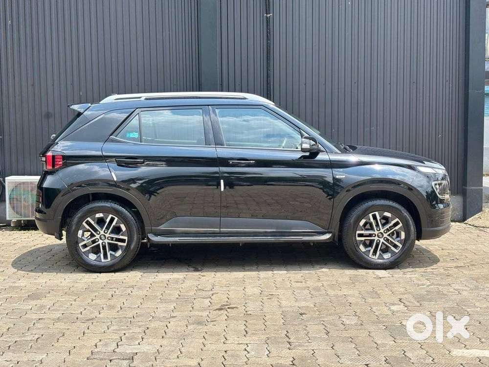 Hyundai Venue 1.0 S (o) Turbo Dct, 2024, Petrol