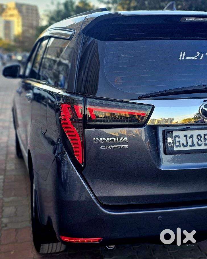 Toyota Innova Crysta 2.8z Automatic, 2016, Diesel