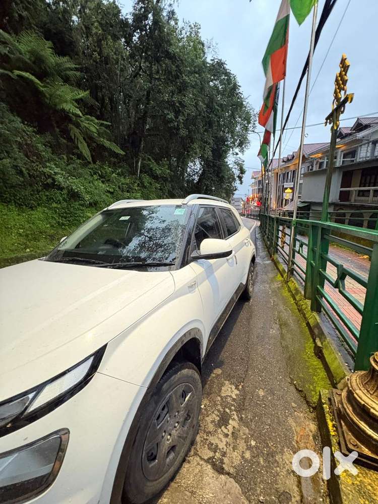 Hyundai Venue Petrol 16000 Km Driven