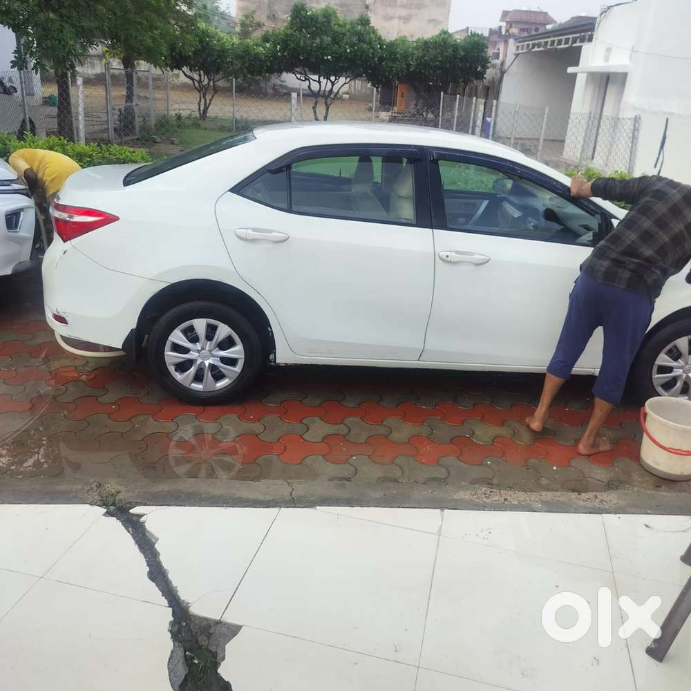 Toyota Corolla Altis 2016 Petrol Ias Office Driven
