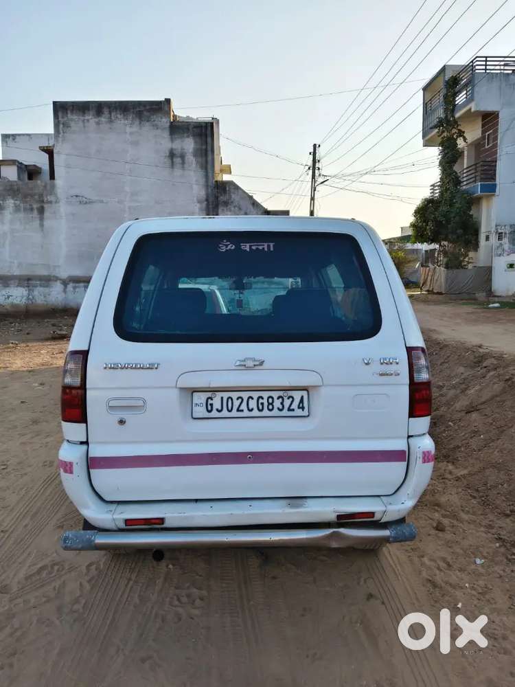 Chevrolet Tavera Neo 3 2013