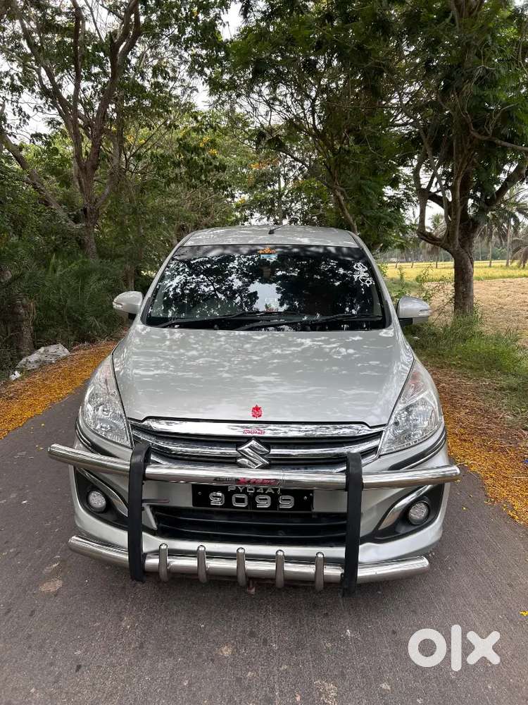 Touch Screen, Reverse Camera,push Button Start,seal Tyres