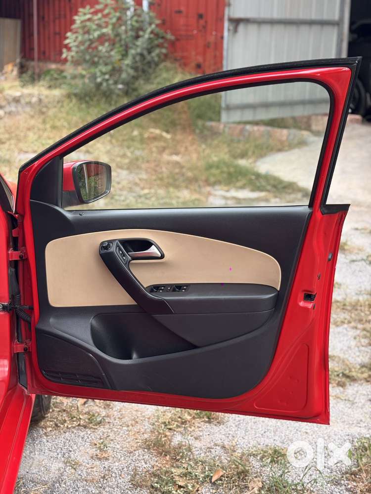 Volkswagen Polo 2009-2013 Petrol Highline 1.2l, 2015, Petrol