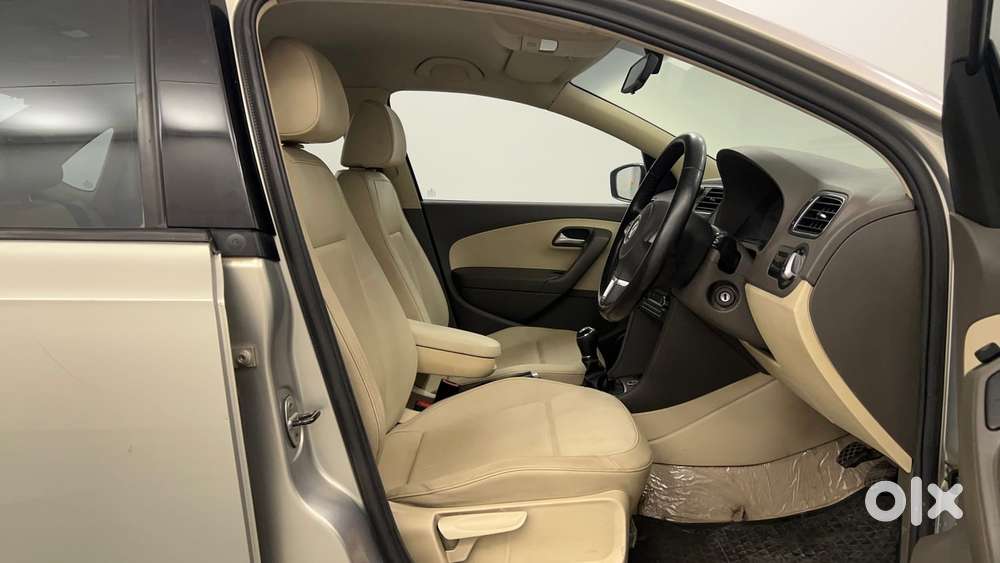 Volkswagen Vento Petrol Highline, 2014, Petrol
