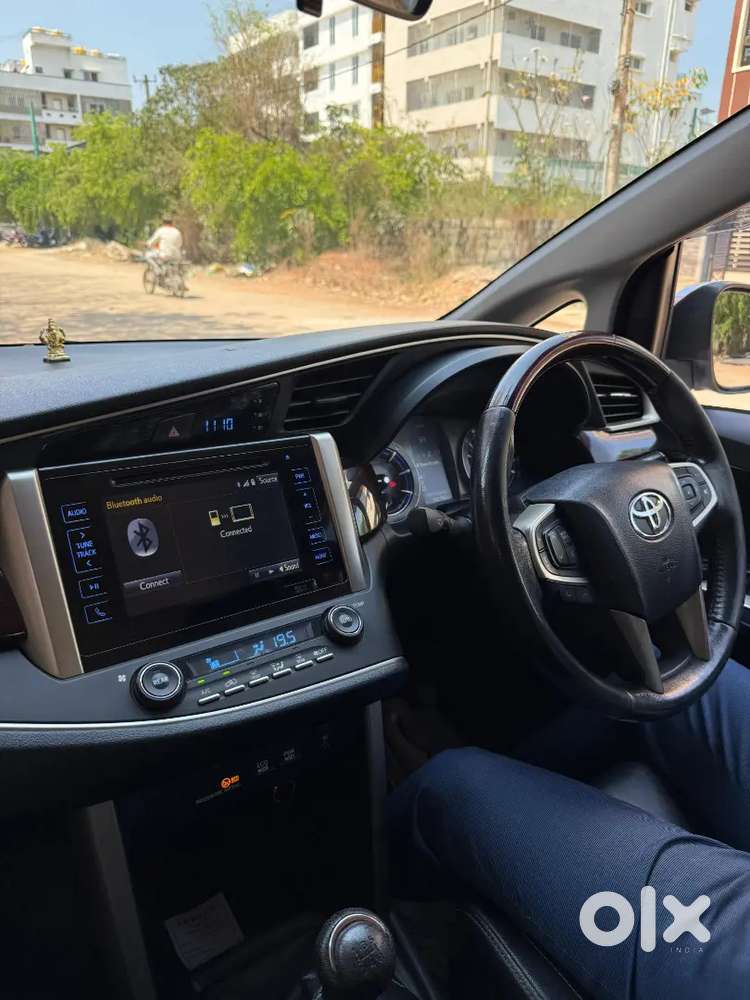 Toyota Innova Crysta 2016 Diesel Well Maintained