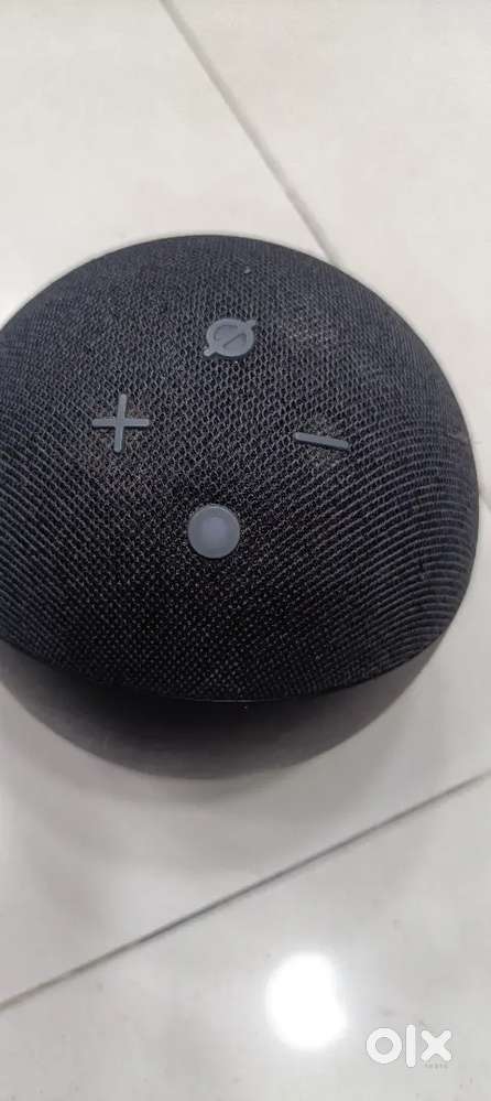 Alexa echo dot gen5 and gen 5 watch edition  just like a new