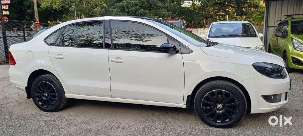 Skoda Rapid 1.6 Mpi Style Plus Black Package, 2016, Petrol