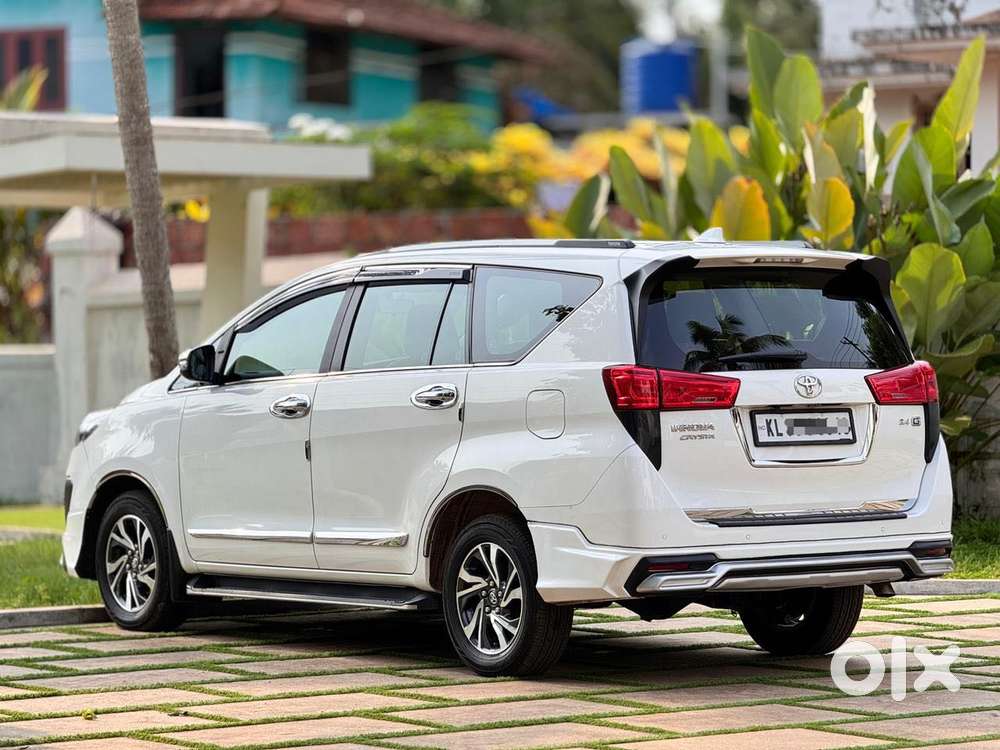 Toyota Innova Crysta 2.8 Gx At, 2022, Diesel