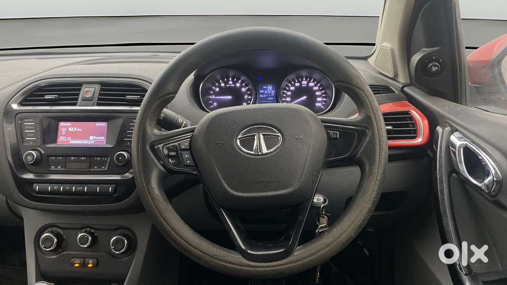 Tata Tigor Xza, 2018, Petrol