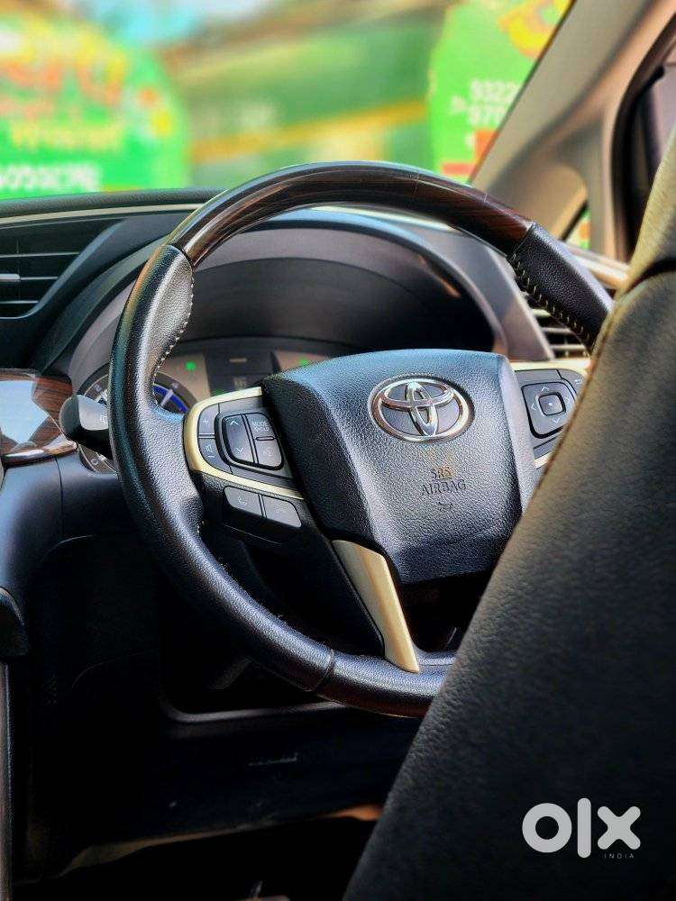 Toyota Innova Crysta 2.8z Automatic, 2017, Diesel