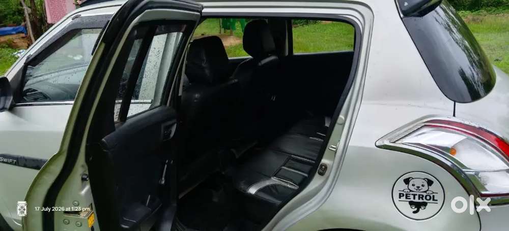 Swift Maruti Suzuki Petrol 2015