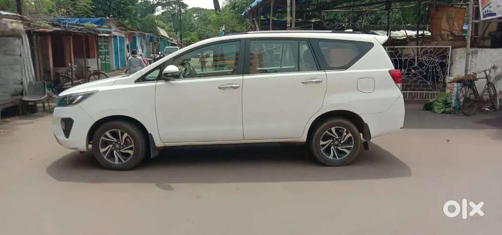 Toyota Innova Crysta