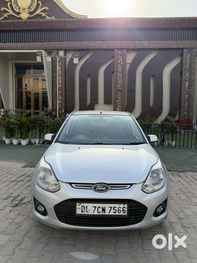 Ford Figo, 2012, Petrol
