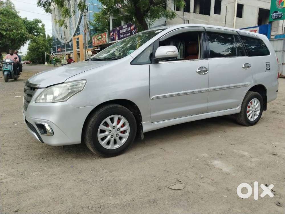 Toyota Innova 2.5 V 8 Str, 2012, Diesel