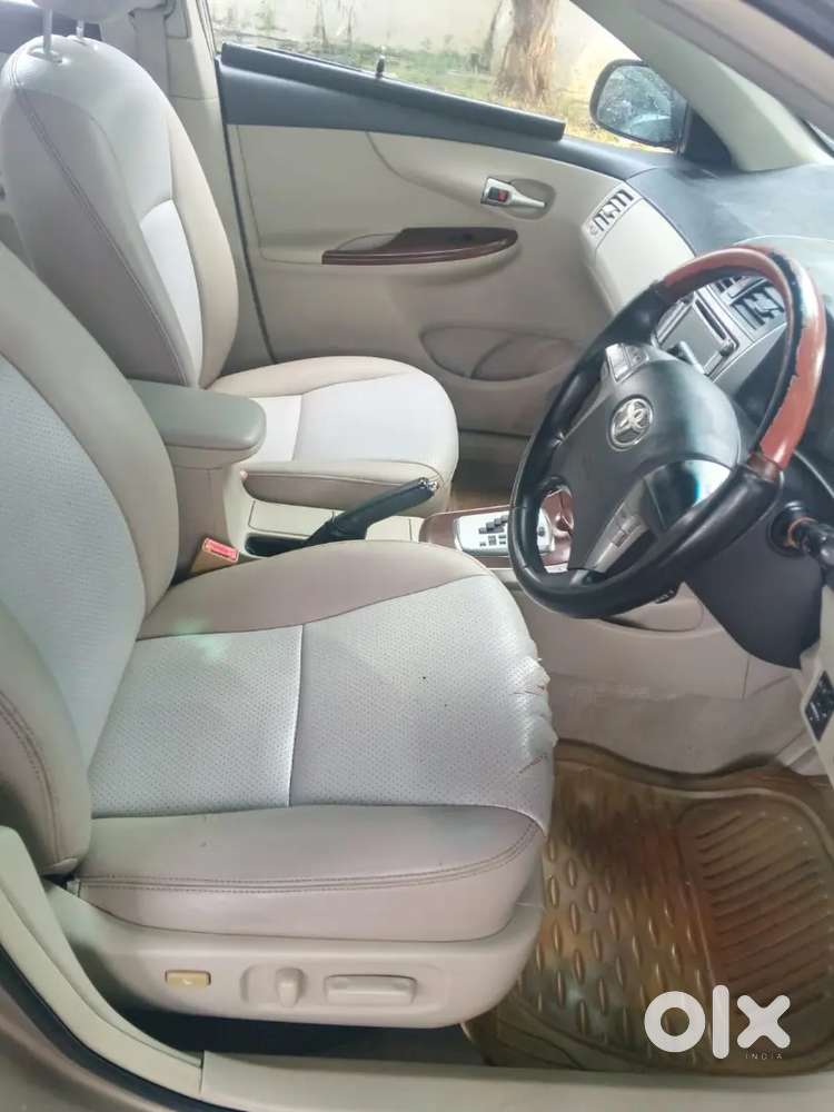 2011 Toyota Corolla Altis 2nd