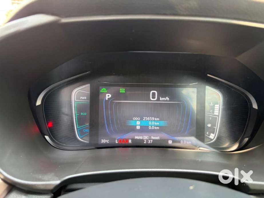 Maruti Suzuki Grand Vitara 1.5 Zeta Plus Intelligent Hybrid Ecvt, 20..