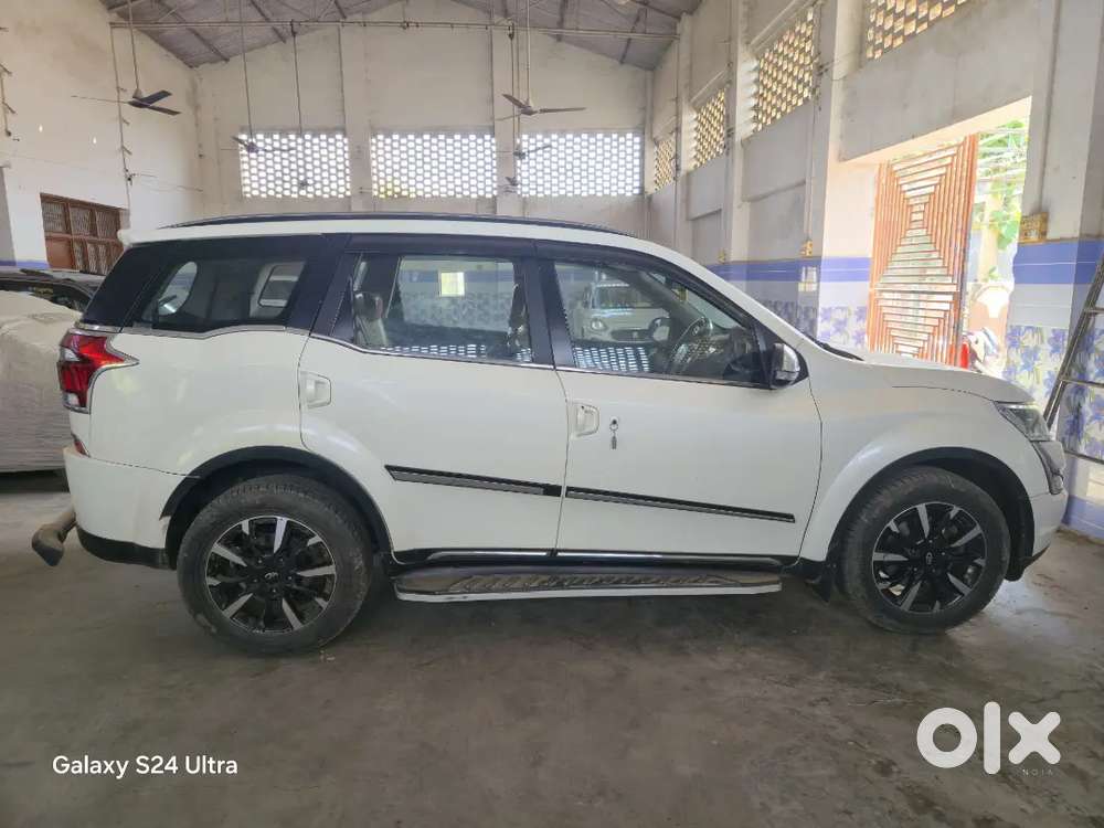Mahindra Xuv500 2018 Diesel 133000 Km Driven